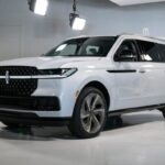 Massaging seats in Lincoln Navigator 2025