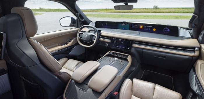 Massaging seats in Lincoln Navigator 2025