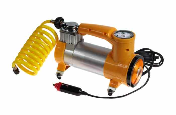 Portable air compressors for truck tires 2025